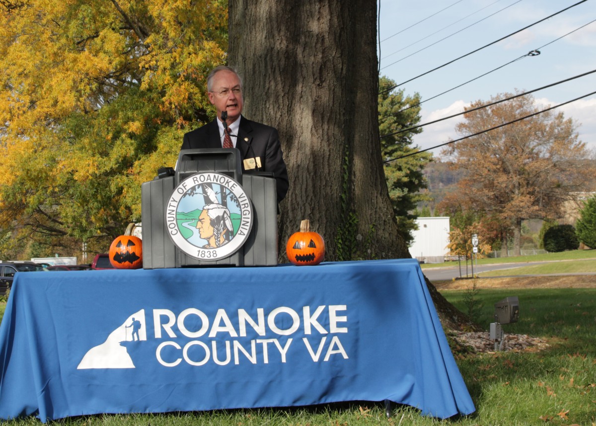 Ribbon Cutting 10/31/18